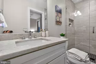 609 Gresham Pl NW, Washington, DC 20001 - Photo 19