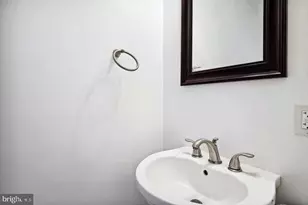 1337 Girard St NW, Washington, DC 20009 - Photo 5