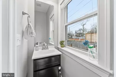 424 Shepherd Street NW, Washington, DC 20011 - Photo 11