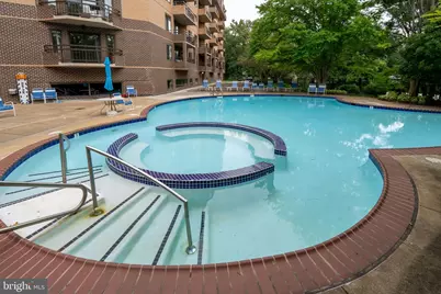 2111 Wisconsin Avenue NW #512, Washington, DC 20007 - Photo 15