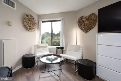 2111 Wisconsin Avenue NW #512, Washington, DC 20007 - Photo 11