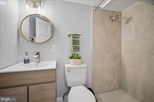 17 Longfellow St NW, Washington, DC 20011 - Photo 27