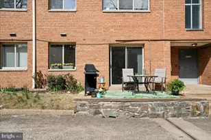 2710 Macomb St NW, Washington, DC 20008 - Photo 13