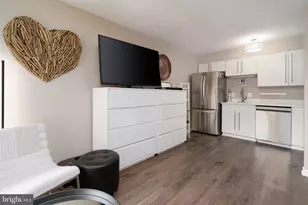 2111 Wisconsin Ave NW, Washington, DC 20007 - Photo 13