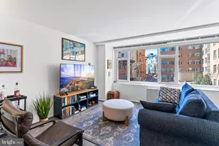 1545 18th St NW, Washington, DC 20036 - Photo 3