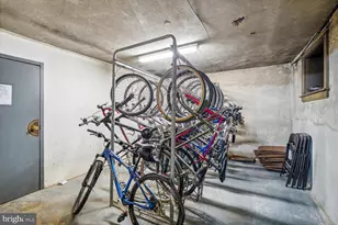 2205 California St NW, Washington, DC 20008 - Photo 51