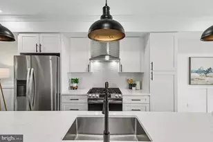 1427 Parkwood Pl NW, Washington, DC 20010 - Photo 11