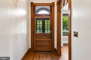1217 Massachusetts Ave SE, Washington, DC 20003 - Photo 3