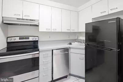 2611 Adams Mill Road NW #306, Washington, DC 20009 - Photo 9