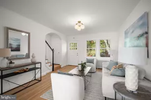 1945 39th St NW, Washington, DC 20007 - Photo 3