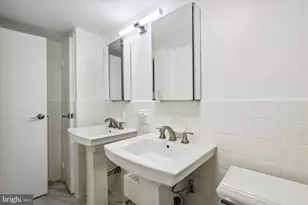 4201 Cathedral Ave NW, Washington, DC 20016 - Photo 17