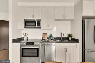 2550 17th St NW, Washington, DC 20009 - Photo 9