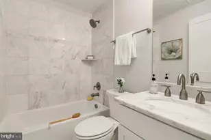 1700 Euclid St NW, Washington, DC 20009 - Photo 7