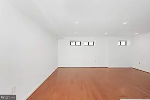 1321 NW Fairmont Street NW, Washington, DC 20009 - Photo 5