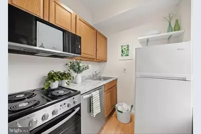 1706 U Street NW #202, Washington, DC 20009 - Photo 5