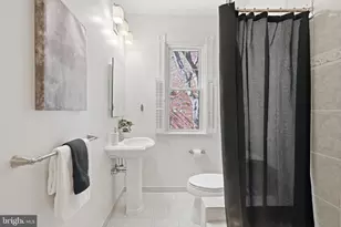 5112 Connecticut Ave NW, Washington, DC 20008 - Photo 17