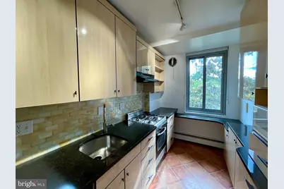 4200 Cathedral Avenue NW #918, Washington, DC 20016 - Photo 11