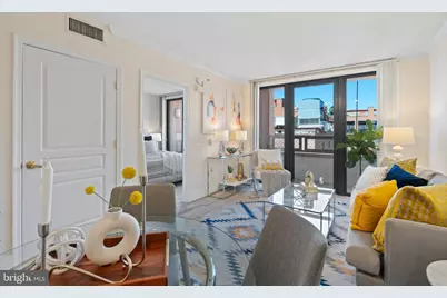 631 D Street NW #1136, Washington, DC 20004 - Photo 3