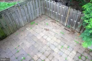 1902 SE Valley Terrace SE, Washington, DC 20032 - Photo 37