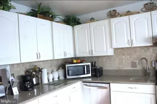 1902 SE Valley Terrace SE, Washington, DC 20032 - Photo 5