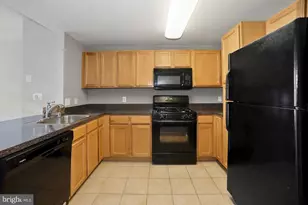 350 G St SW, Washington, DC 20024 - Photo 5