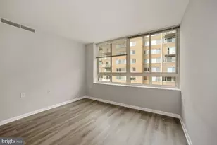 350 G St SW, Washington, DC 20024 - Photo 11