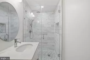 2121 4th St NE, Washington, DC 20002 - Photo 21