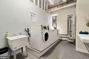 1869 Mintwood Pl NW, Washington, DC 20009 - Photo 27