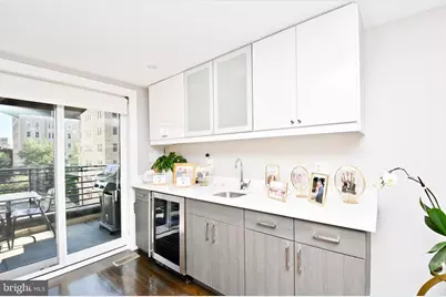 2012 Kalorama Road NW #8, Washington, DC 20009 - Photo 9