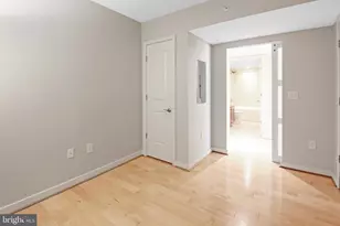 1025 1st St SE, Washington, DC 20003 - Photo 19