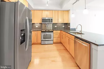 1025 1st Street SE #612, Washington, DC 20003 - Photo 5