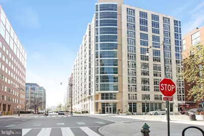 1025 1st Street SE #612, Washington, DC 20003 - Photo 3