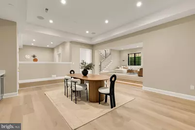 2733 Chesapeake Street NW, Washington, DC 20008 - Photo 81