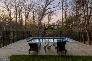 2733 Chesapeake St NW, Washington, DC 20008 - Photo 7