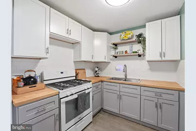 1420 N Street NW #307, Washington, DC 20005 - Photo 3