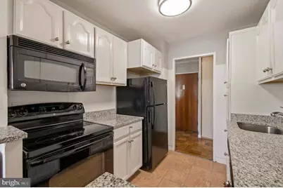 400 O Street SW #402, Washington, DC 20024 - Photo 5