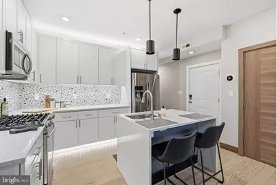 2109 M Street NE #5, Washington, DC 20002 - Photo 3