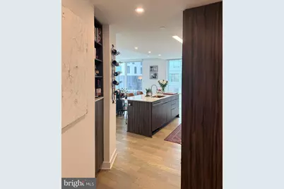 37 L SE #302, Washington, DC 20003 - Photo 7