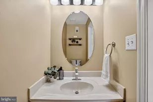 2502 18th St NE, Washington, DC 20018 - Photo 13