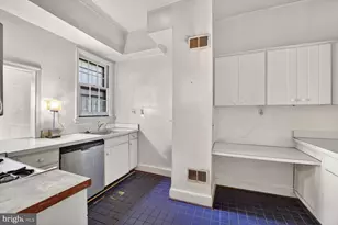 1002 Independence Ave SE, Washington, DC 20003 - Photo 7