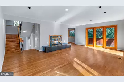 5211 Macarthur Terrace NW, Washington, DC 20016 - Photo 11