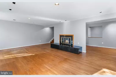 5211 Macarthur Terrace NW, Washington, DC 20016 - Photo 13