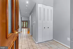 5211 MacArthur Terrace NW, Washington, DC 20016 - Photo 3