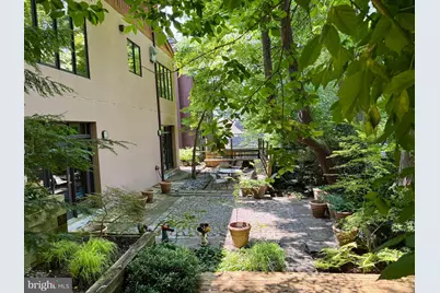 5211 Macarthur Terrace NW, Washington, DC 20016 - Photo 3