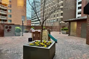 1099 22nd Street NW, Washington, DC 20037 - Photo 3