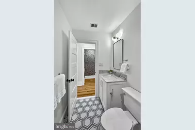 647 E Street NE, Washington, DC 20002 - Photo 23