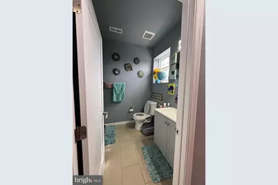 17 Rhode Island Avenue NE, Washington, DC 20002 - Photo 3