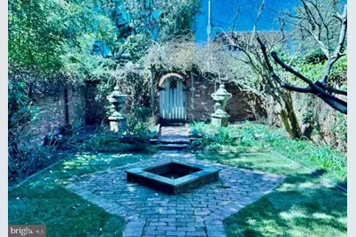 1552 34th Street NW, Washington, DC 20007 - Photo 15