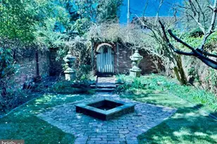 1552 34th St NW, Washington, DC 20007 - Photo 15