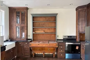 1552 34th St NW, Washington, DC 20007 - Photo 3